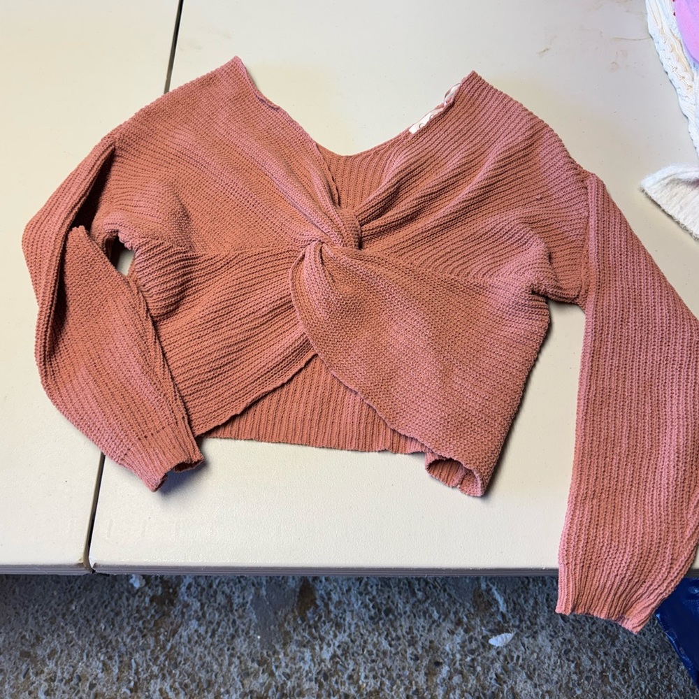 Jessica Simpson Dusty Rose V-Neck Twist-Front Sweater - size medium